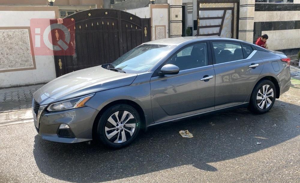 نيسان ألتيما